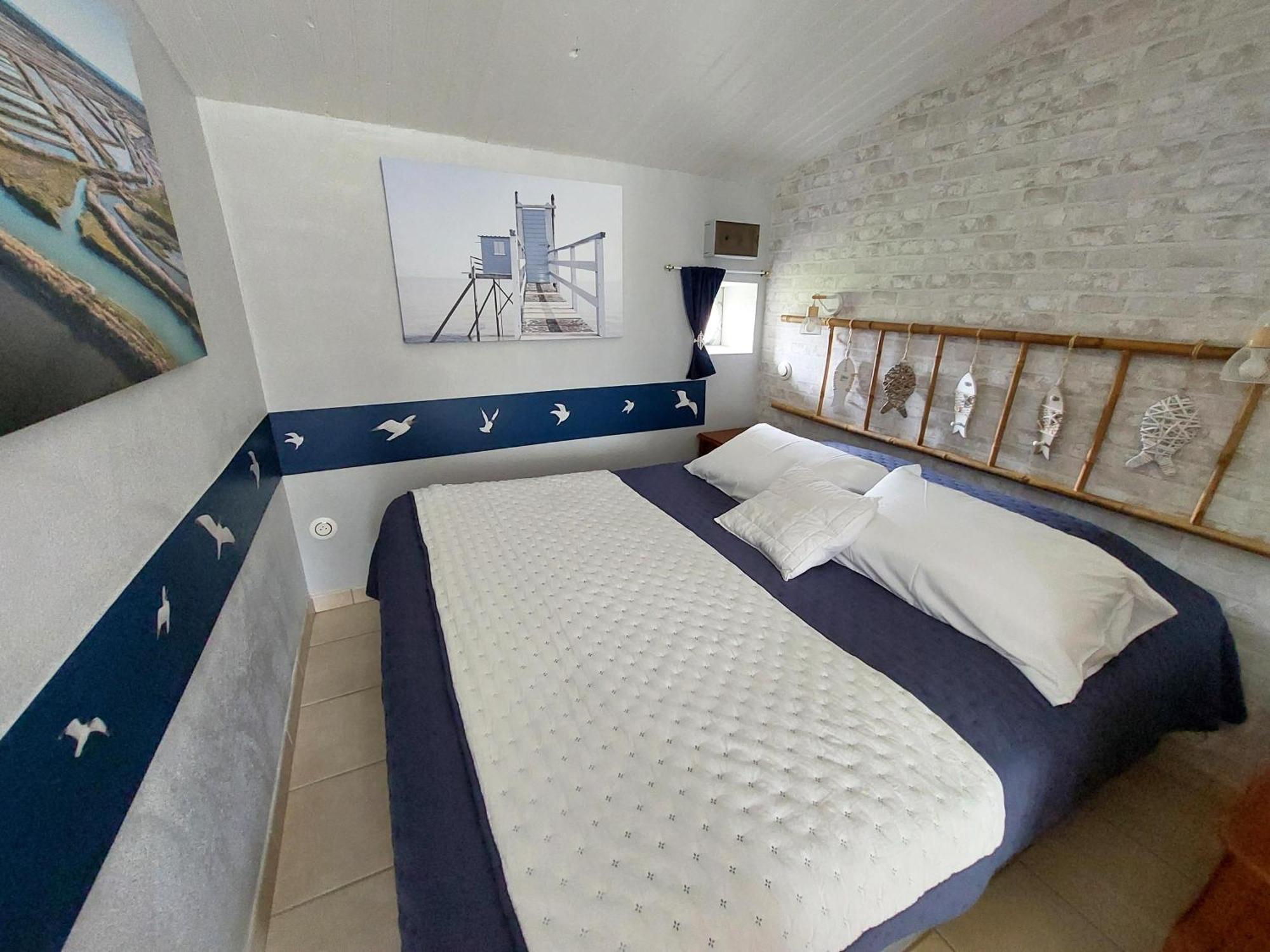 Bed and Breakfast Moulin De Mauzac Saint-Just-Luzac Exterior foto